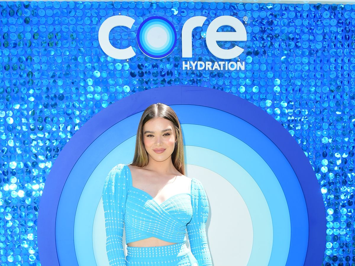 Hailee Steinfeld's Wellness Routine Involves Lots Of Water