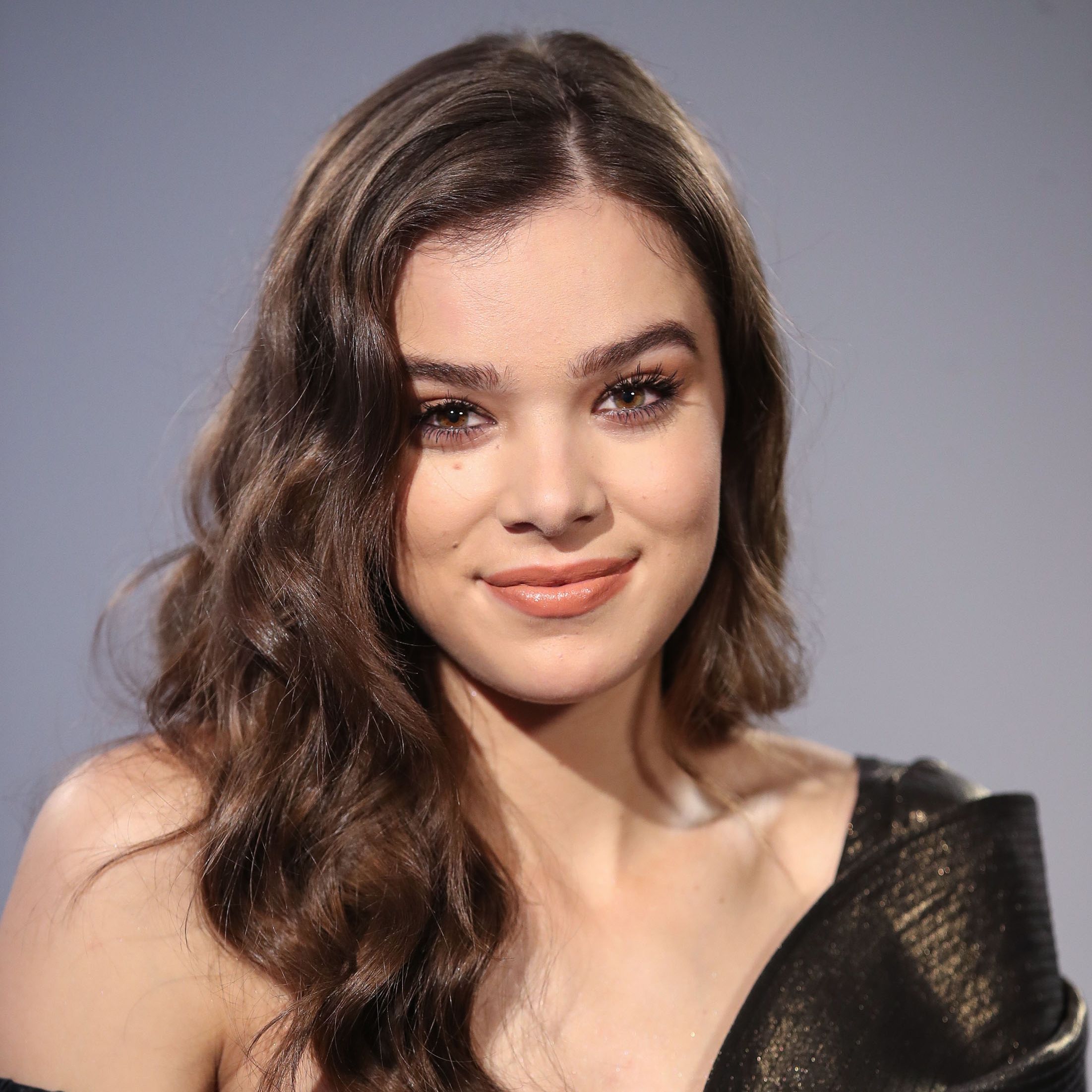 Is Hailee Steinfeld Religion Christianity And Judaism?