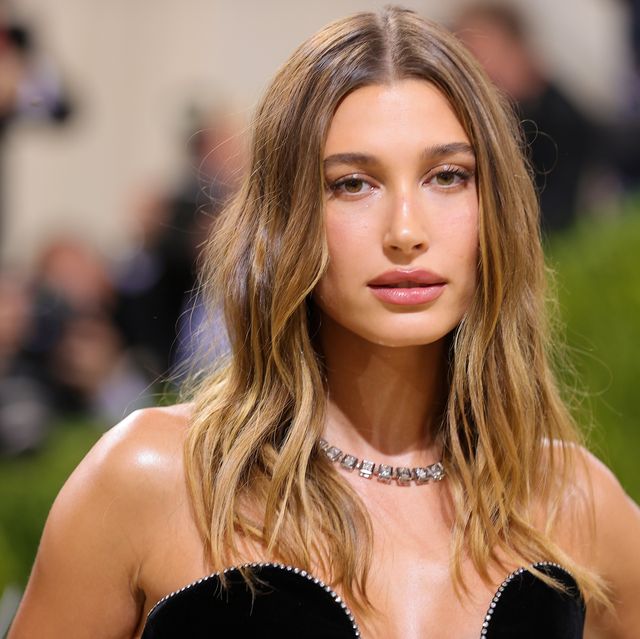 The Biggest Hair Trends Of 2022, According to Hairstylists