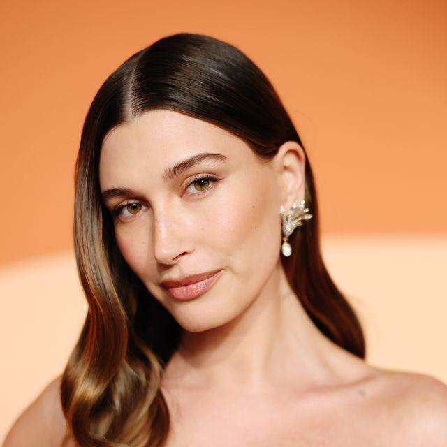 2025 Vanity Fair Oscar Party, moderiert von Radhika Jones, Roter Teppich