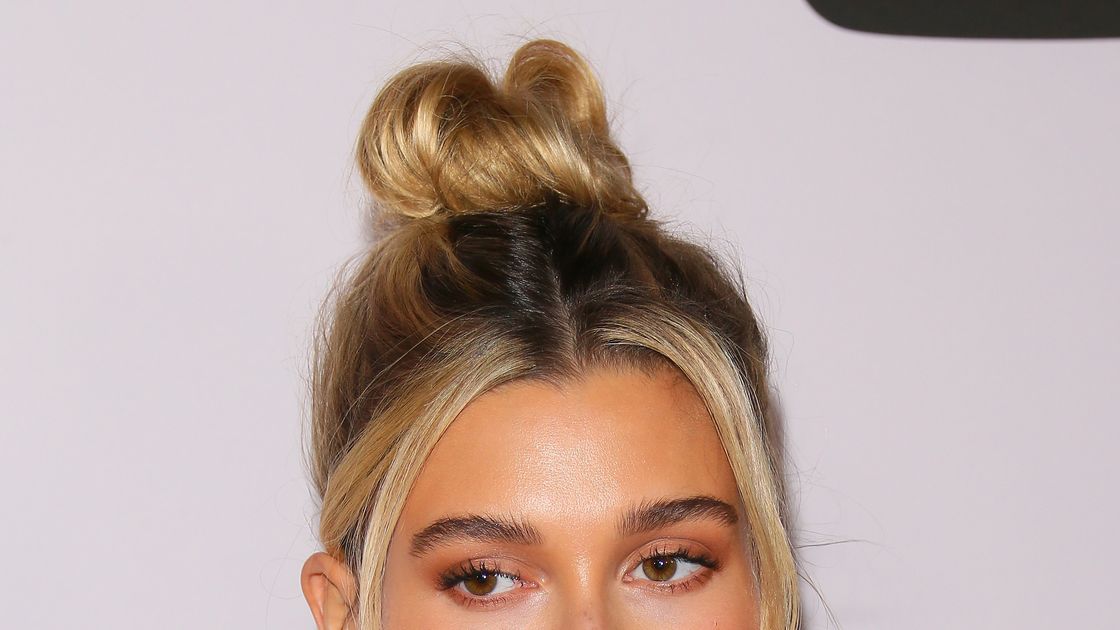 preview for 90s hair trends you need to know about
