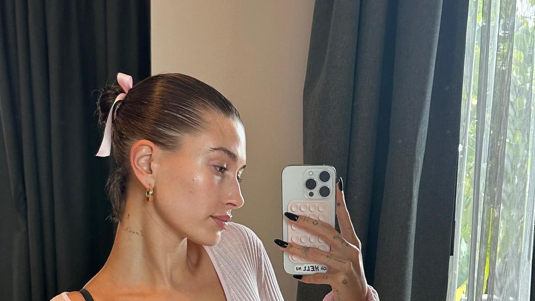 preview for Hailey Bieber's best red carpet fashion moments