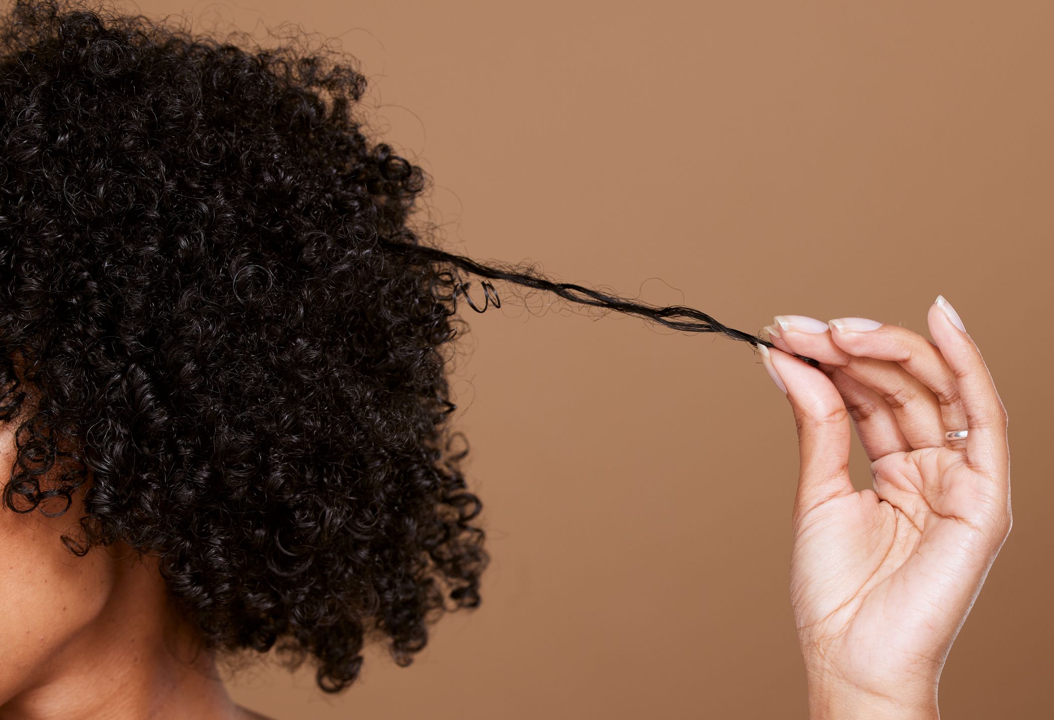 How to Achieve Curl Definition Without Using Hair Gel