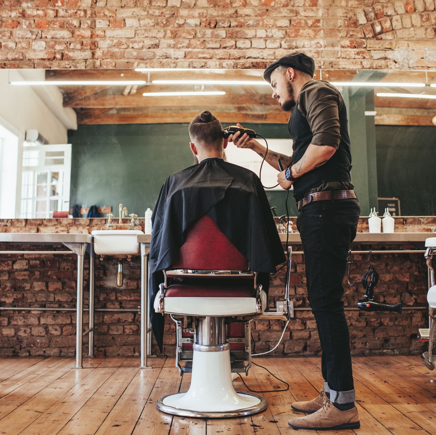 The Best Men's Haircut for Your Face Shape, According to Experts