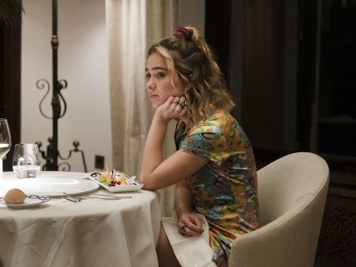 The White Lotus Star Haley Lu Richardson Shared She Got Sad When Her  Character Was Labeled As The Real Villain Of The Show