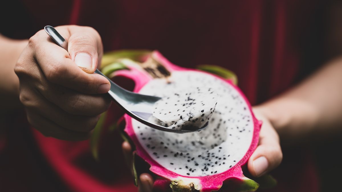 How to Eat Dragon Fruit and Why You Should Try It