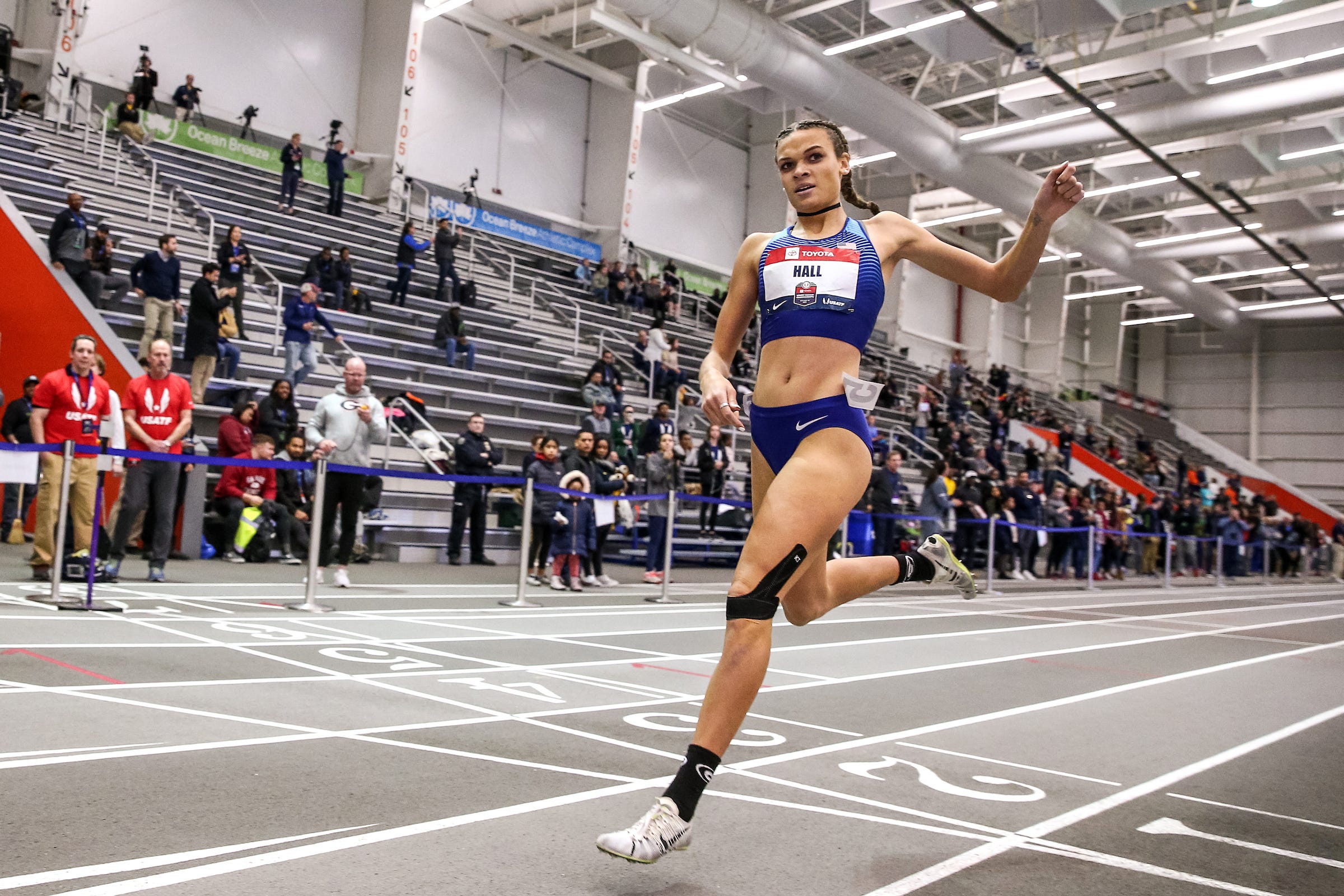 Sports, Athlete, Athletics, Running, Track and field athletics, Individual sports, Recreation, Exercise, Heptathlon, Stadium, 