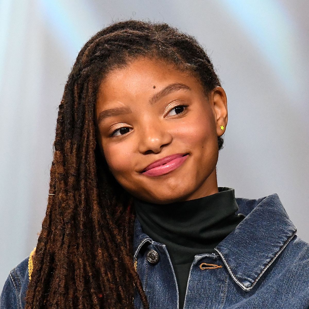 halle-bailey-of-r-b-duo-chloe-x-halle-visits-build-to-news-photo-875526188-1562600090.jpg?crop=0.662xw:1.00xh;0.199xw,0.00242xh&resize=1200:*
