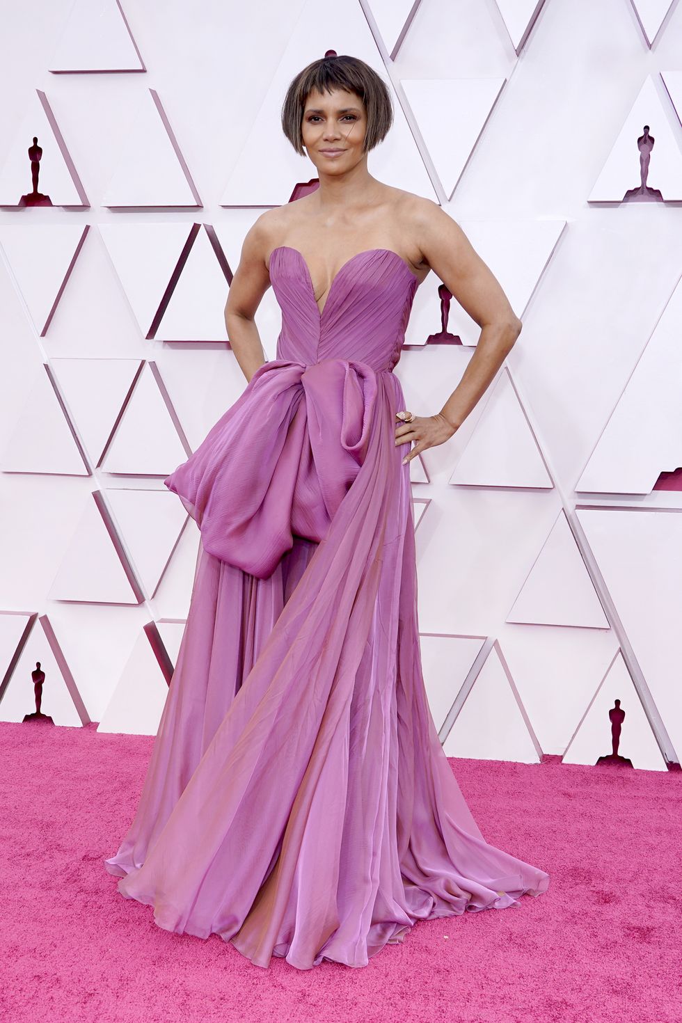 halle berry at the oscars in 2021