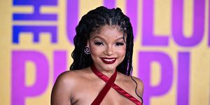 halle bailey attends the world premiere of the color purple