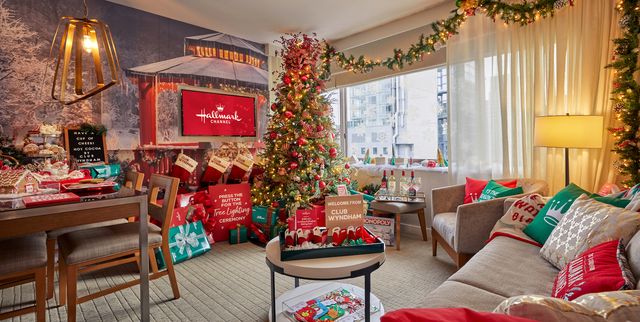 These Hotel Suites Are Inspired by Hallmark Christmas Movies