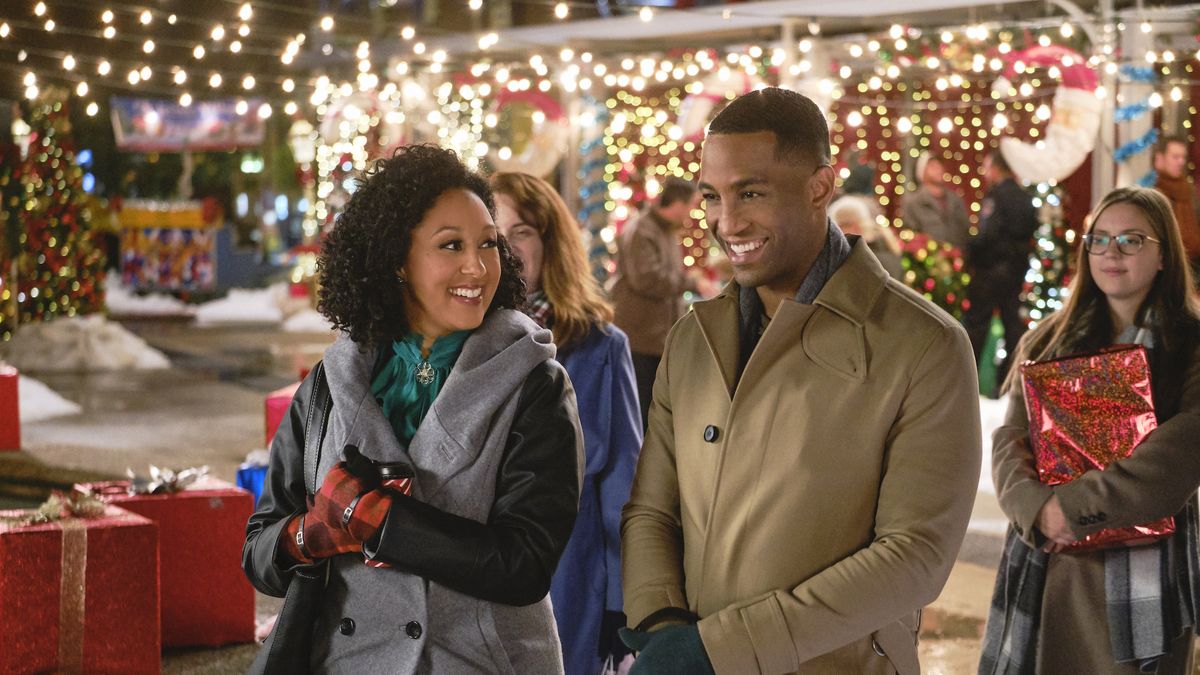 preview for Hallmark’s 2021 Holiday Movie Lineup