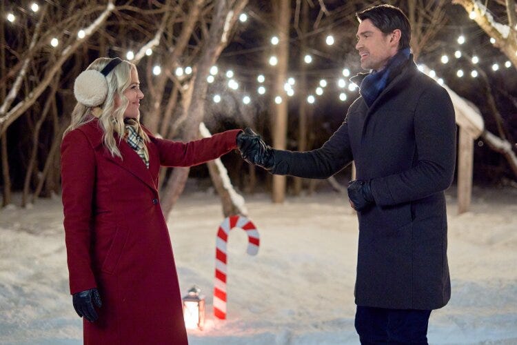 hallmark christmas movies 2022 schedule  hallmark 'countdown to christmas' movie lineup
