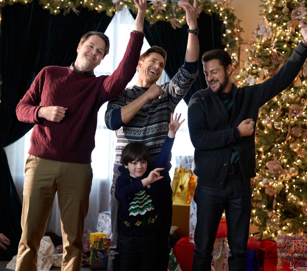 Hallmark Star Tyler Hynes Thrills Fans With a First Look at His Next