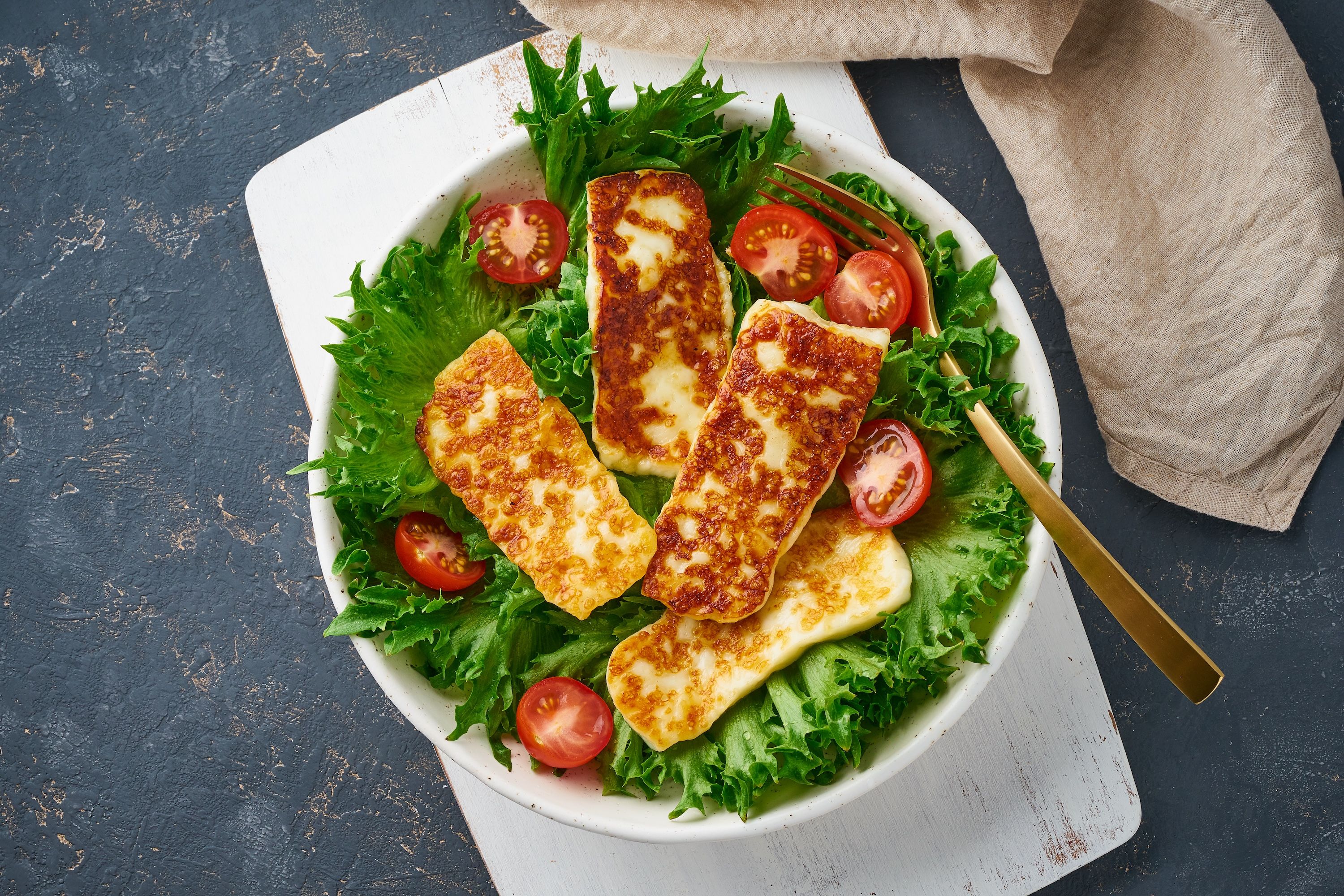 This Traditional Halloumi Recipe Is The Tastiest Of Them All - World ...