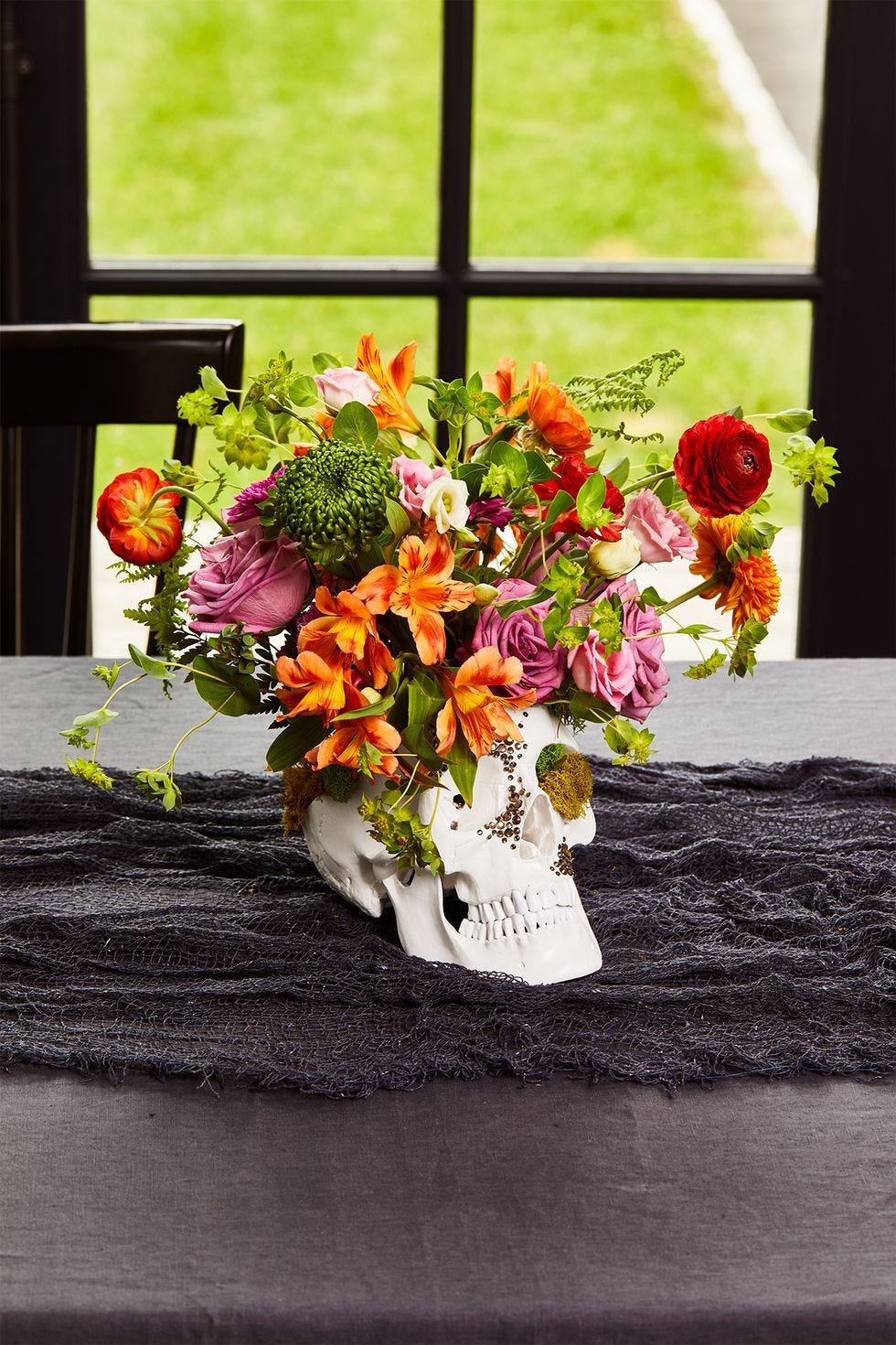 halloween birthday party skull centerpiece