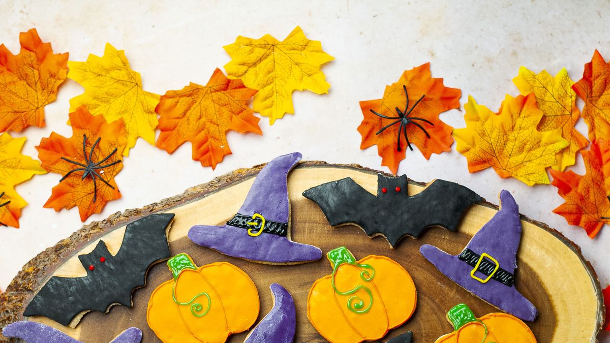 preview for Halloween Biscuits