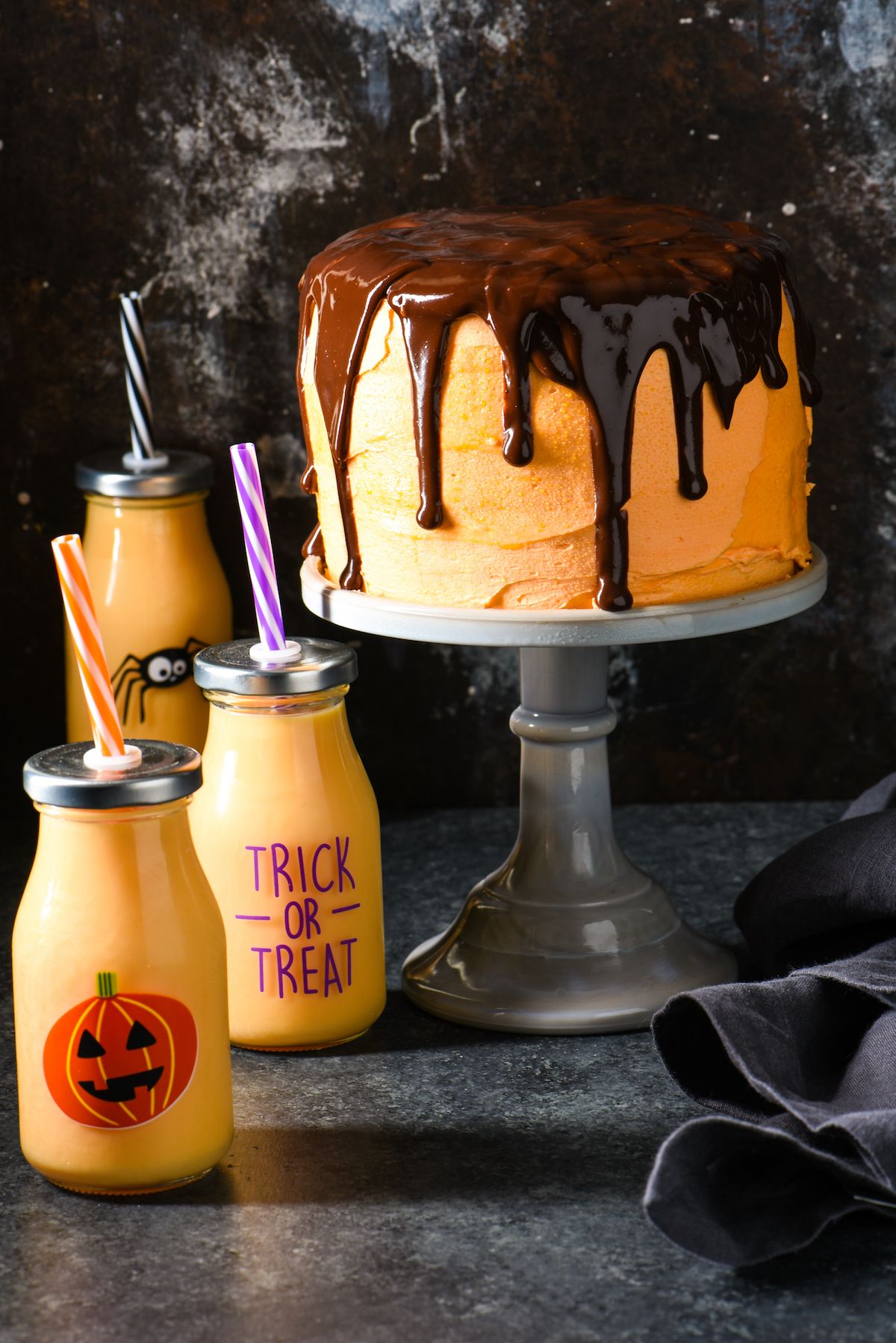 15 Halloween Cakes That are So Easy, It's Scary! | Our Baking Blog: Cake,  Cookie & Dessert Recipes by Wilton