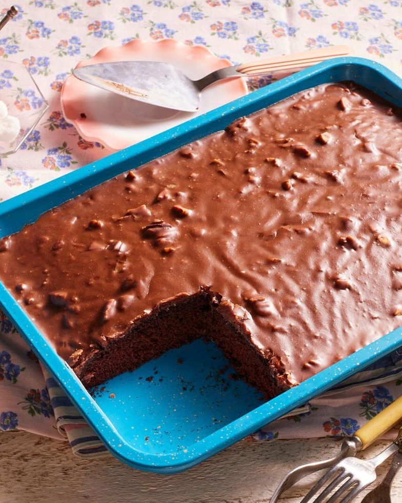chocolate wacky cake in blue pan