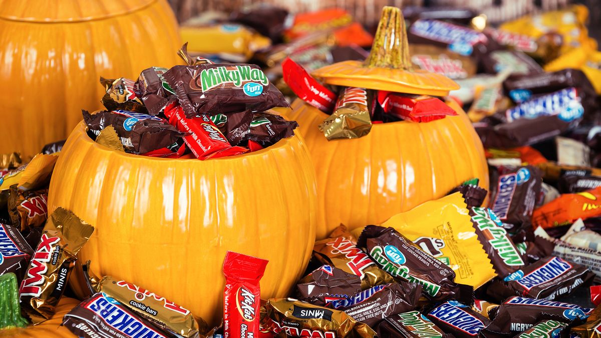 You don't have to wait until Halloween to make this amazing candy