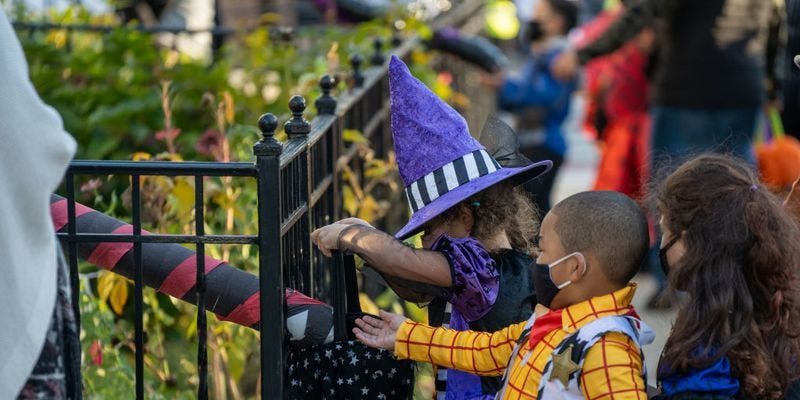 52 Clever and Funny Trick-or-Treat Sayings