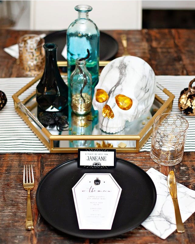 20 Best Halloween Centerpieces - DIY Halloween Table Décor Ideas