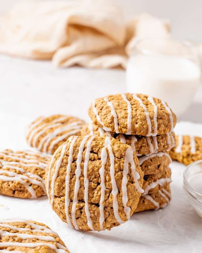 pumpkin oatmeal cookies with icing