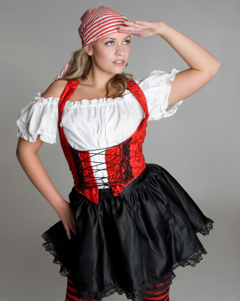 DIY pirate Halloween costume