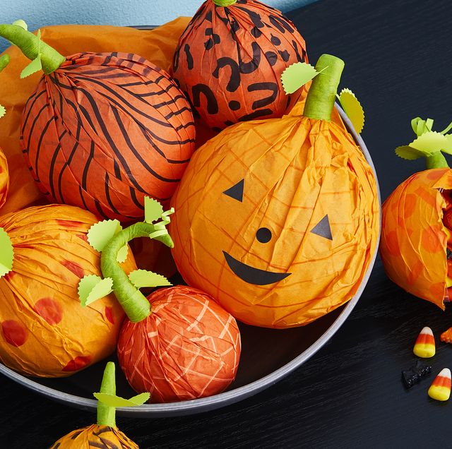 Halloween Decorations: 8 Easy DIY Crafts!  Halloween fabric crafts, Creepy  halloween decorations, Halloween diy crafts decoration