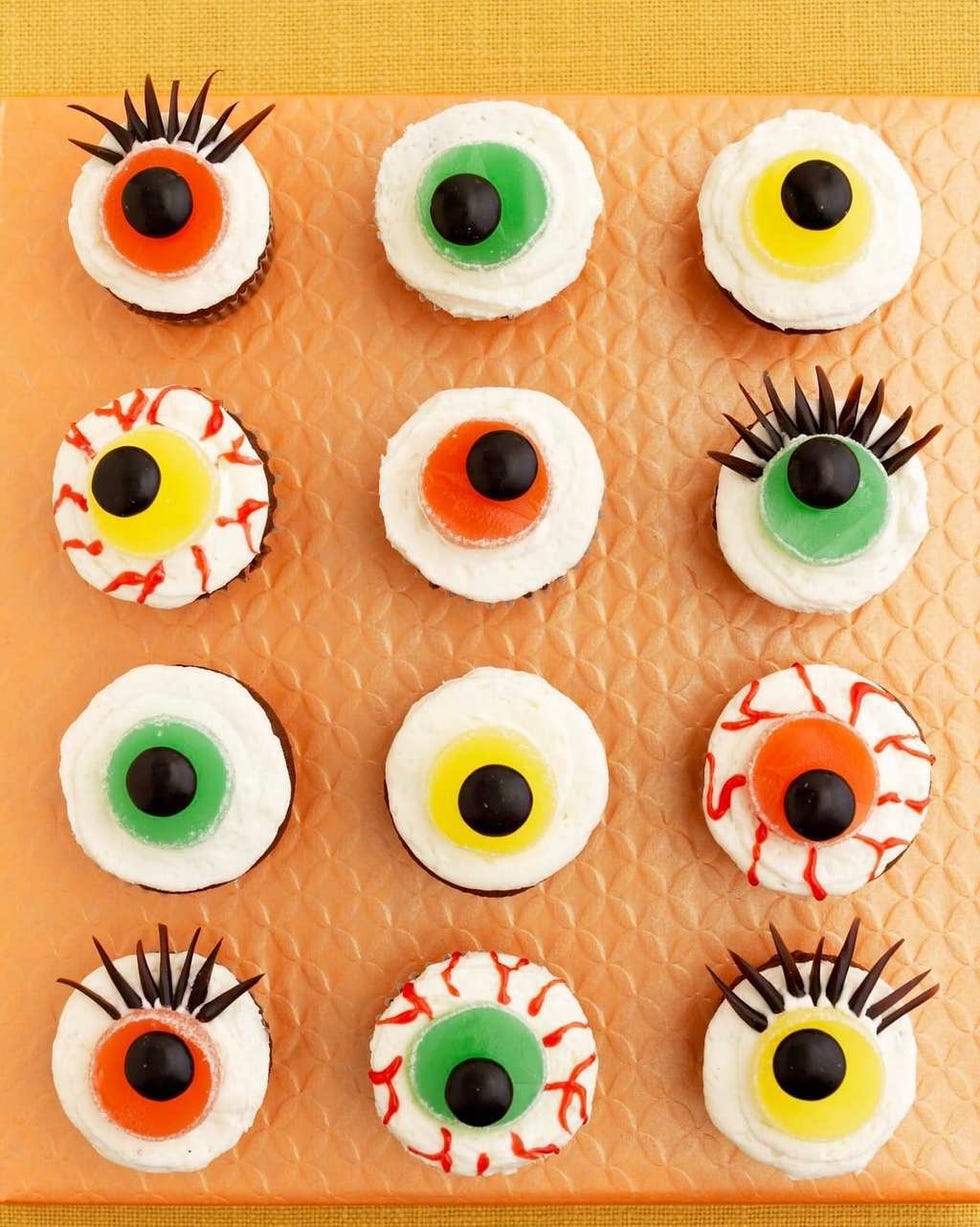 eerie eyeball cupcakes