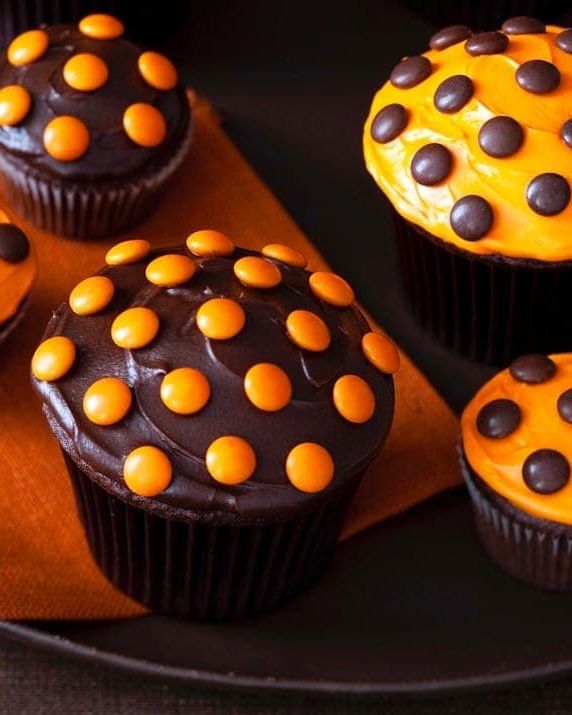 polka dot halloween cupcakes orange and black