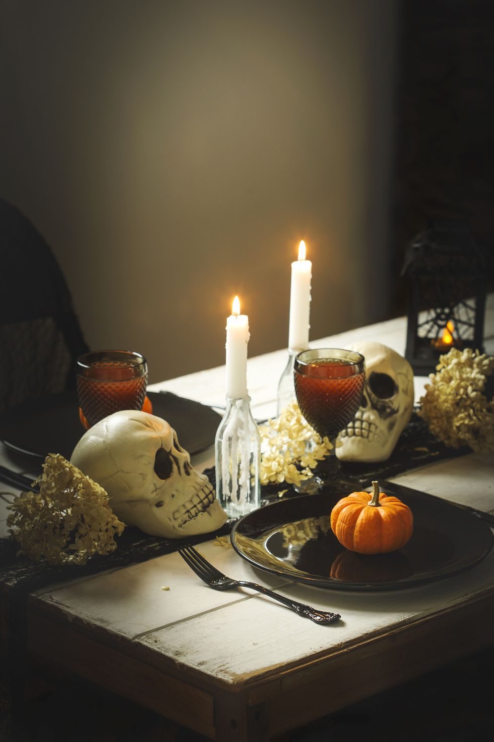 31 Best Halloween Date Ideas in 2023