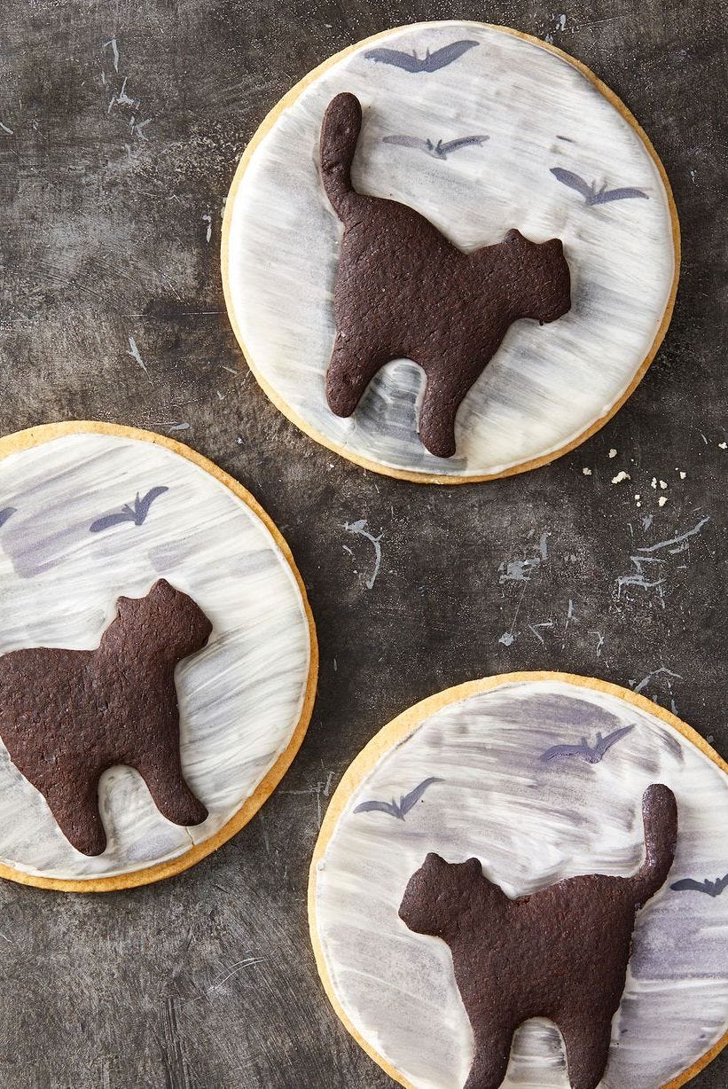 halloween desserts   black cat cookies