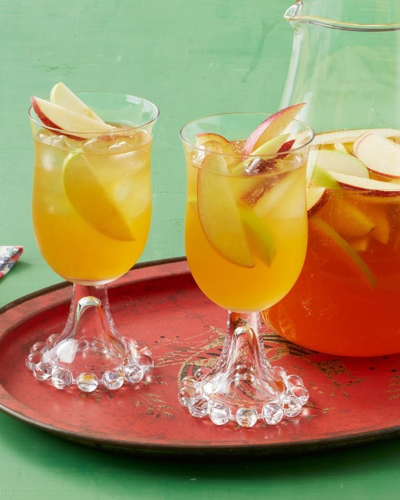 apple cider sangria with pitcher
