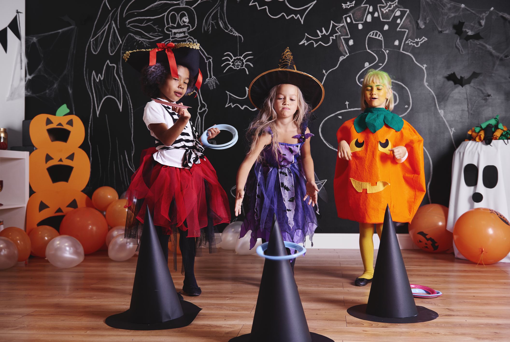 16 Passive Programming ideas  halloween party kids, halloween party games,  halloween preschool