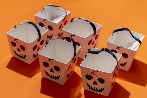 30 Fun Halloween Games for Kids - DIY Halloween Party Game Ideas