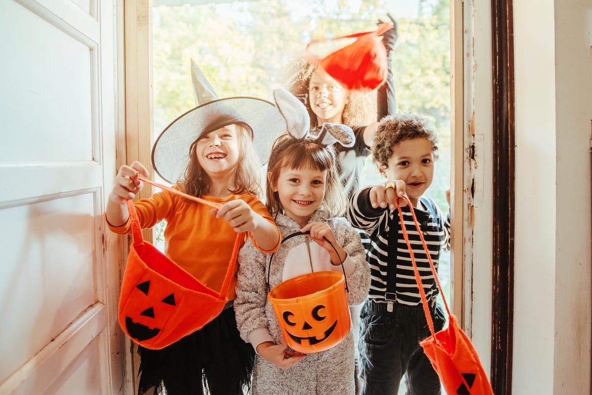 preview for These Hilarious Halloween Costumes Are Perfect for Pun Lovers