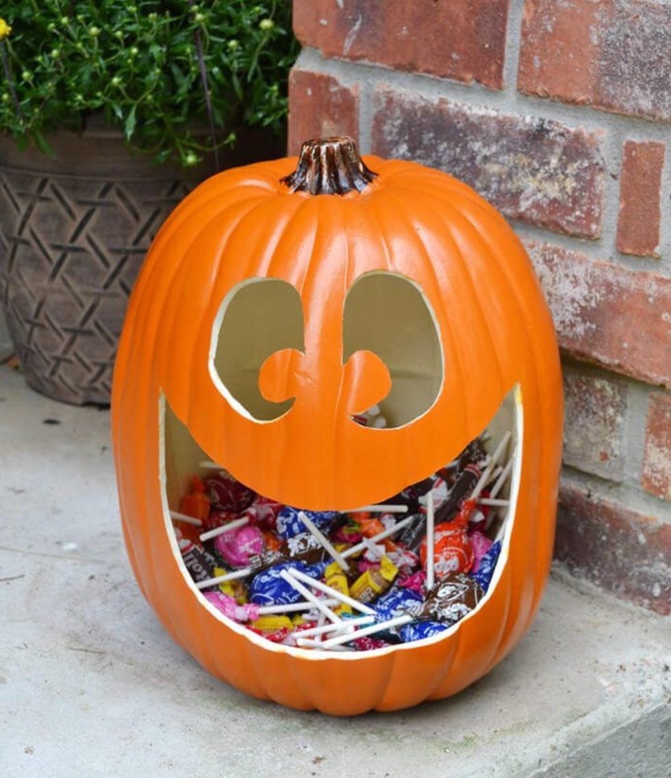 Halloween porch decorations