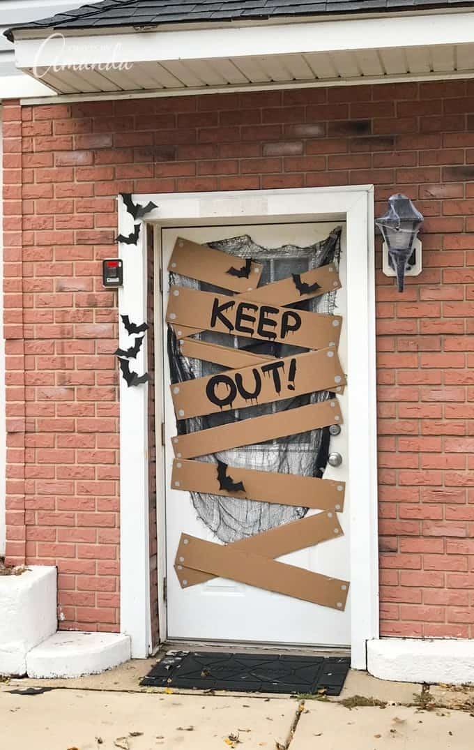 Halloween porch decorations with closed doors