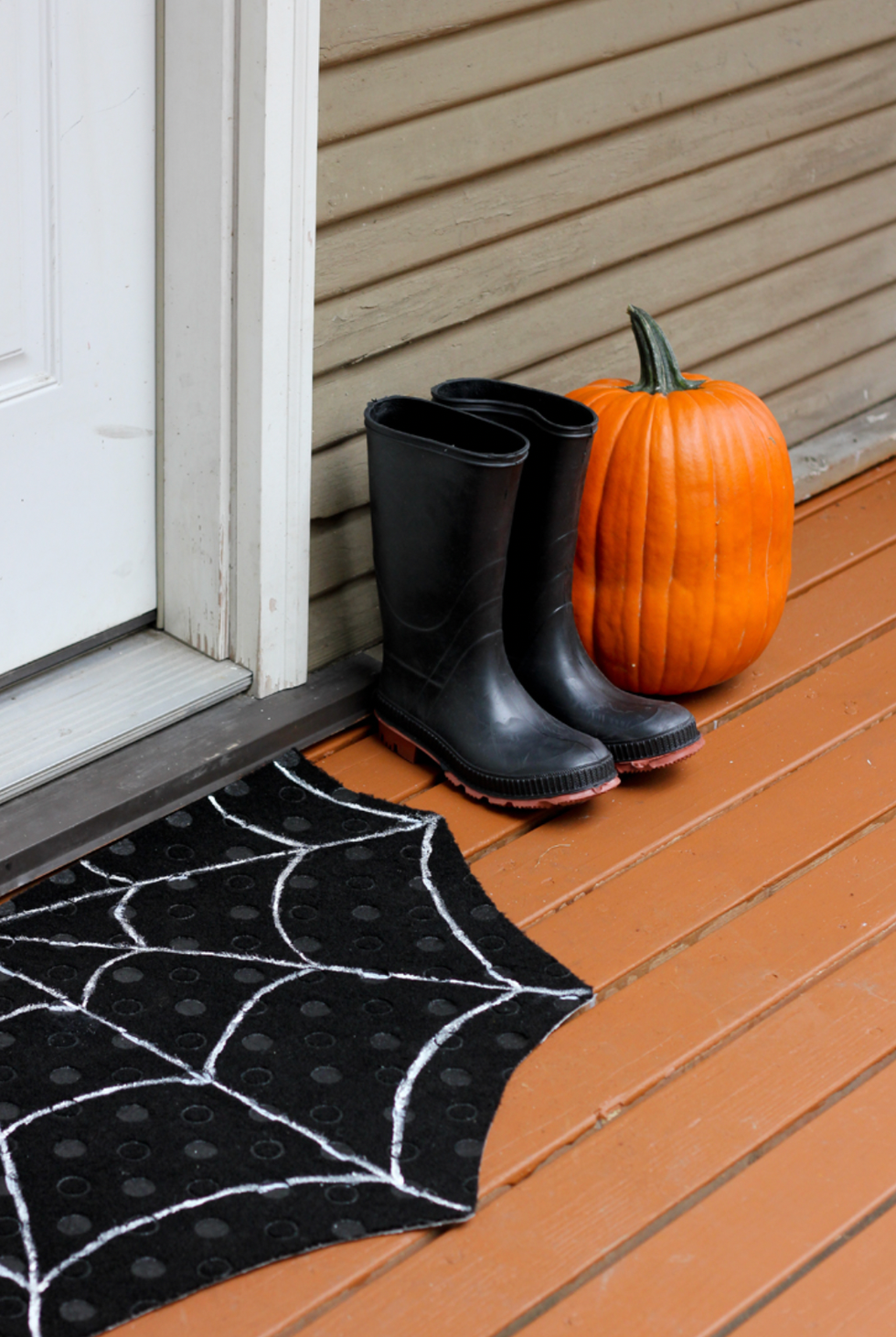 Halloween porch decorations