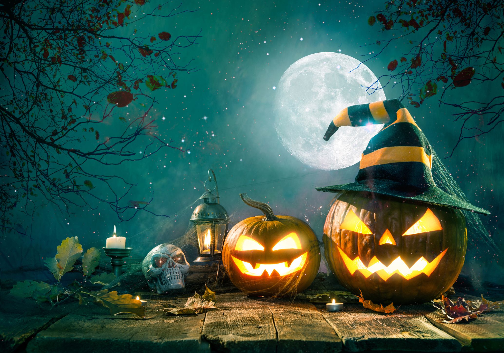 68 Best Halloween Quotes 2023 - Short and Scary Halloween Sayings