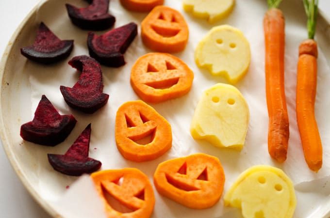 Healthy Halloween Snack Tray •
