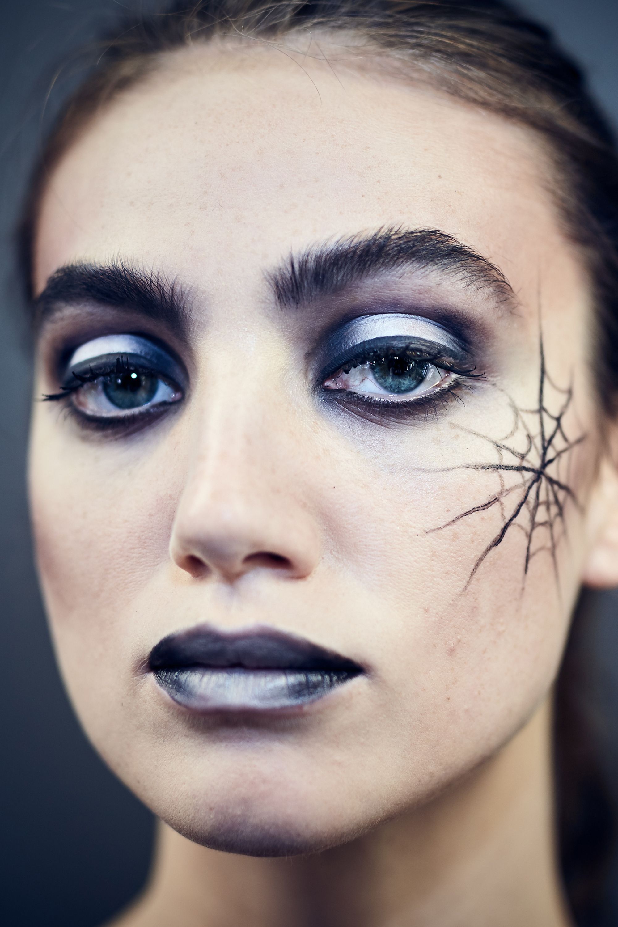 Spider-Web Halloween Make-Up, A Step-By-Step Picture Guide