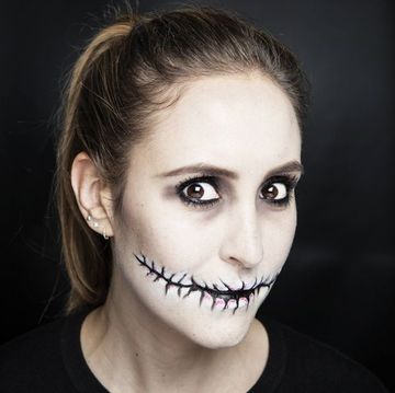 Halloween stitched mouth makeup