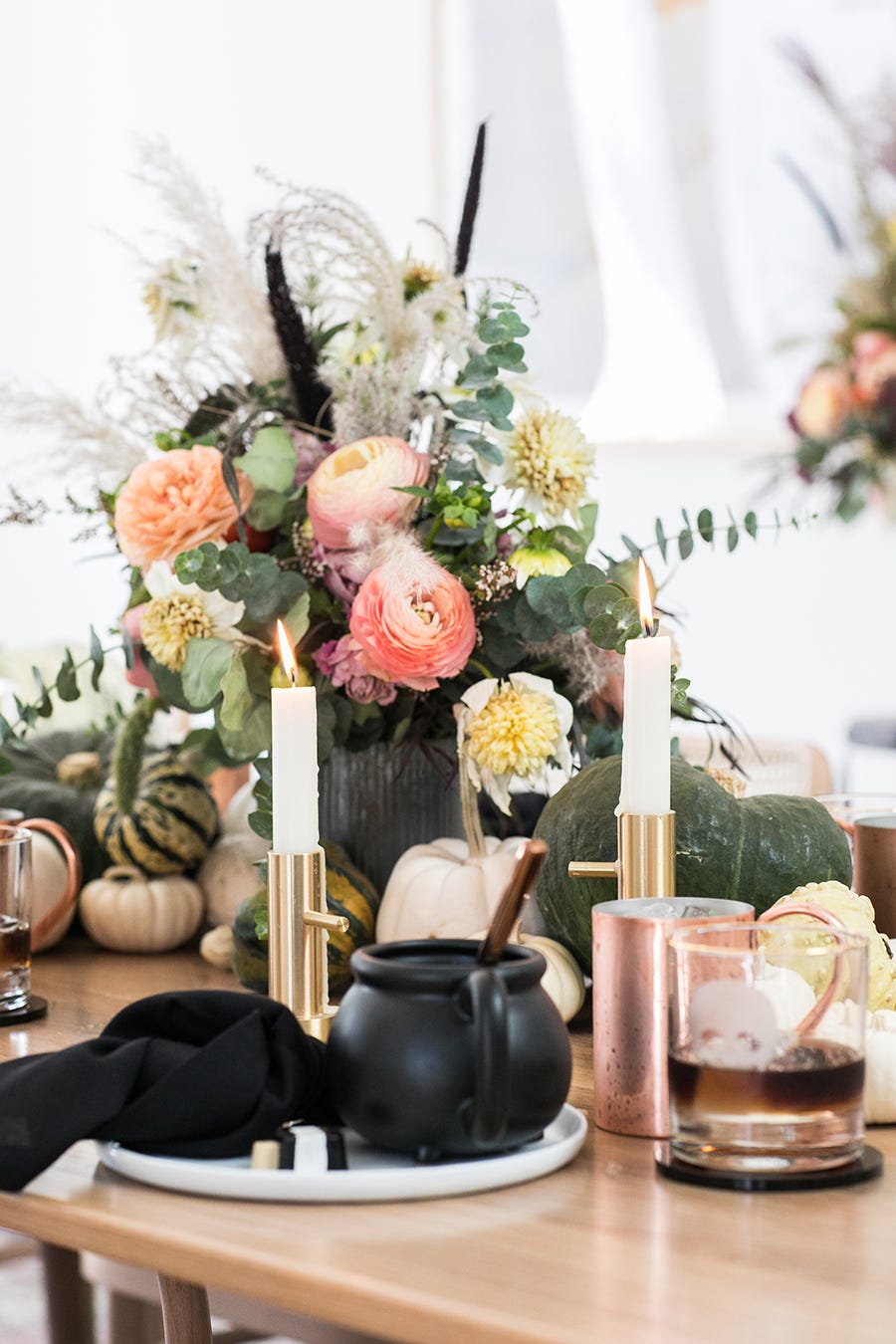 halloween table decor