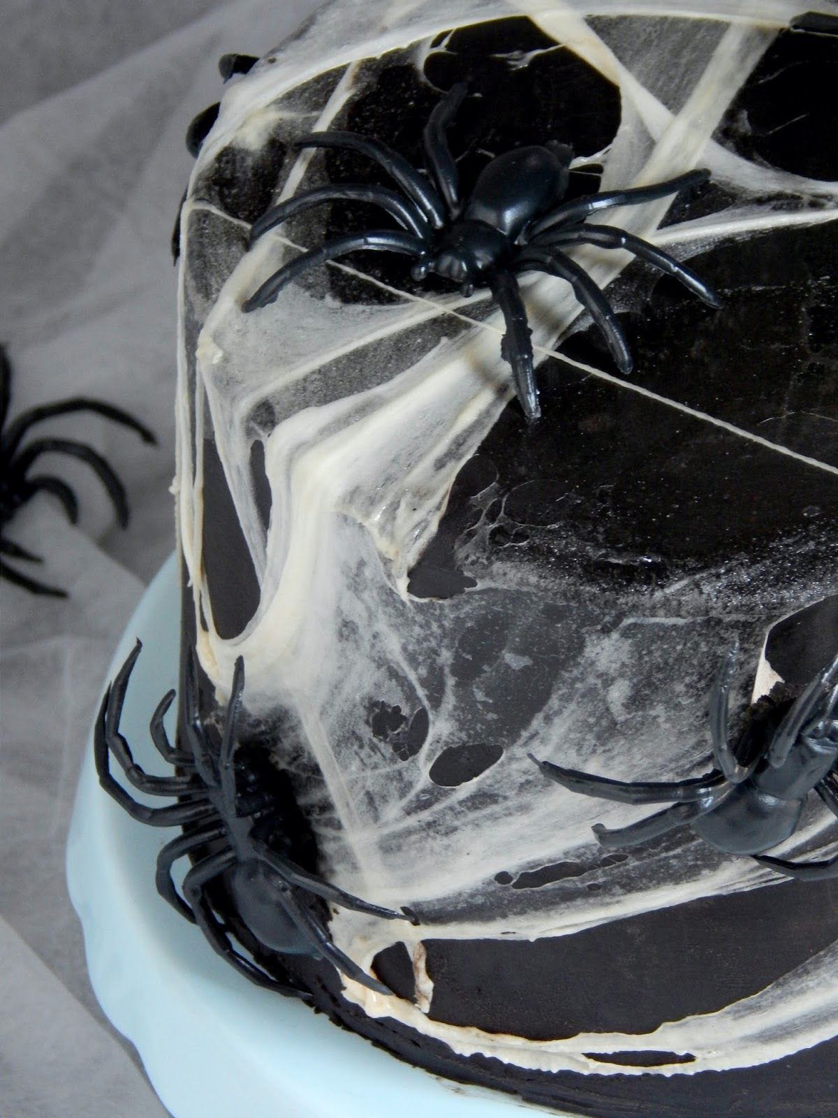 halloween tarta chocolate fondant con telaraña y arañas