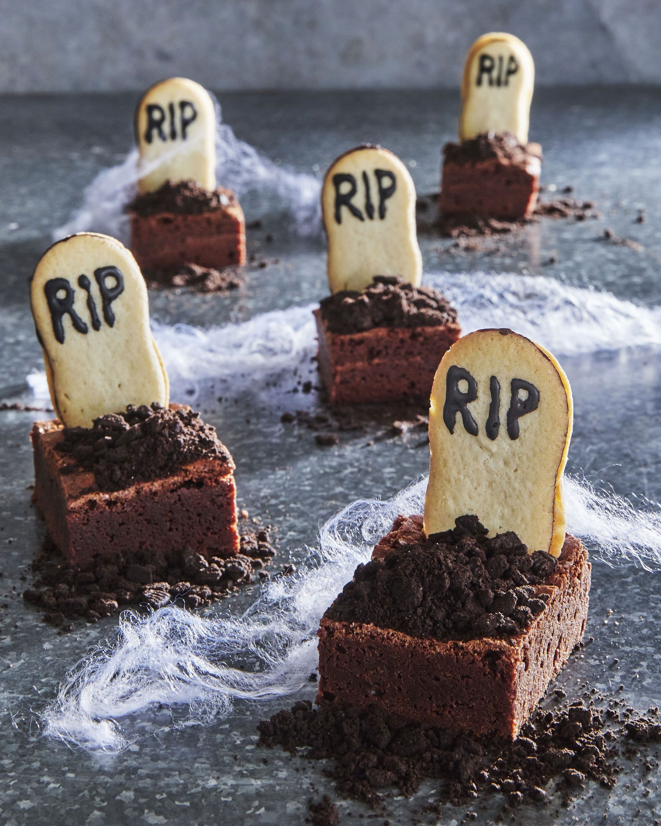 Creepy (yet delicious) coffin cakes: chocolate cake, peanut butter