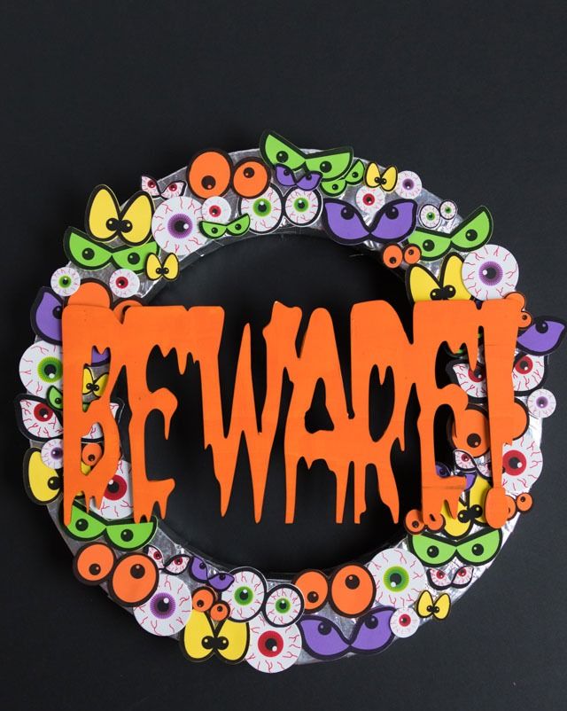 DIY Eyeball Wreath - Easy To Make Halloween Wreath Idea - Dear Creatives