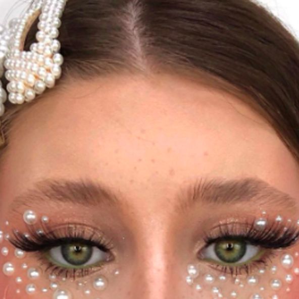 sundhed Tæt frimærke 12 Halloween Doll Make-Up Ideas To Try This Year