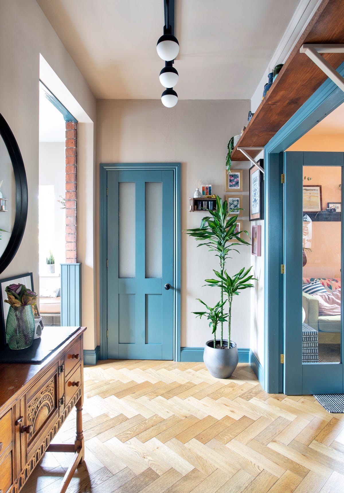 28 Colours For The Best First Impression